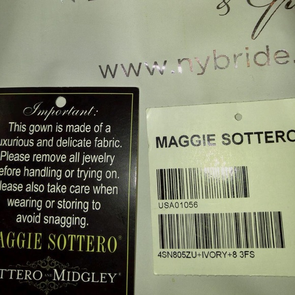 Maggie Sottero Midgely wedding gown - Picture 2 of 8